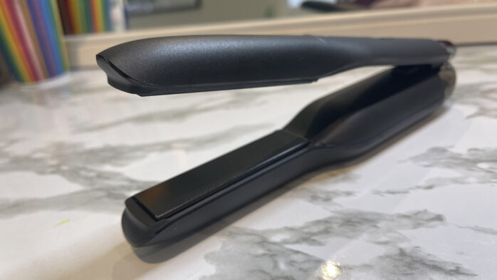 GHD Cordless straighteners plates width