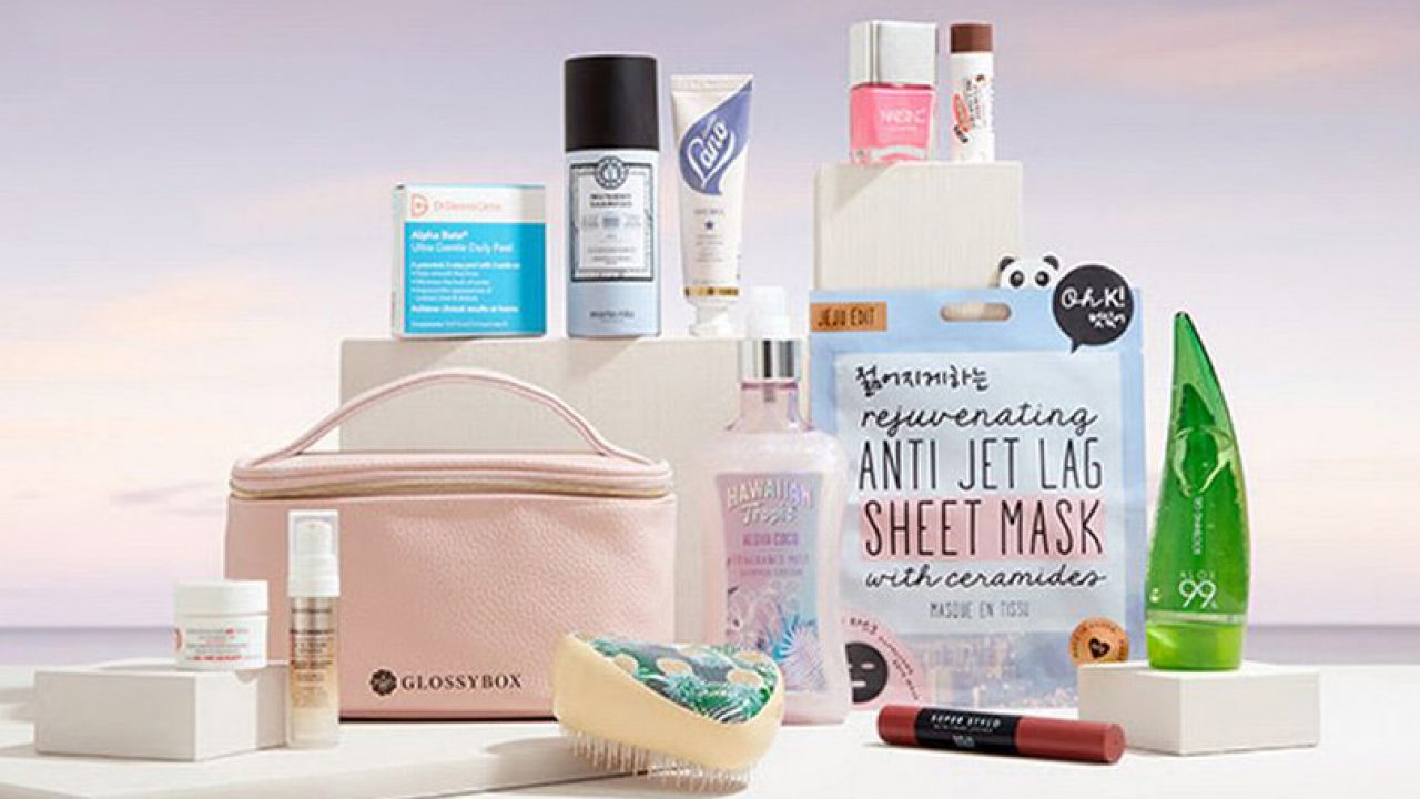 Glossybox Summer Essential Kit inside products