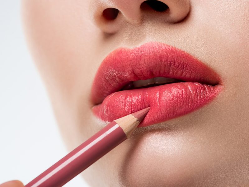 How to make your lips bigger naturally