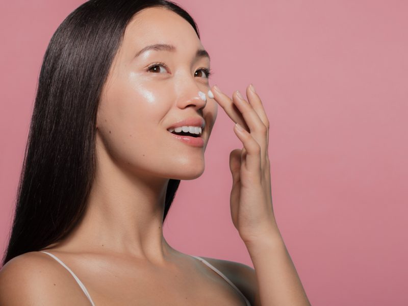 How best to apply skincare and makeup