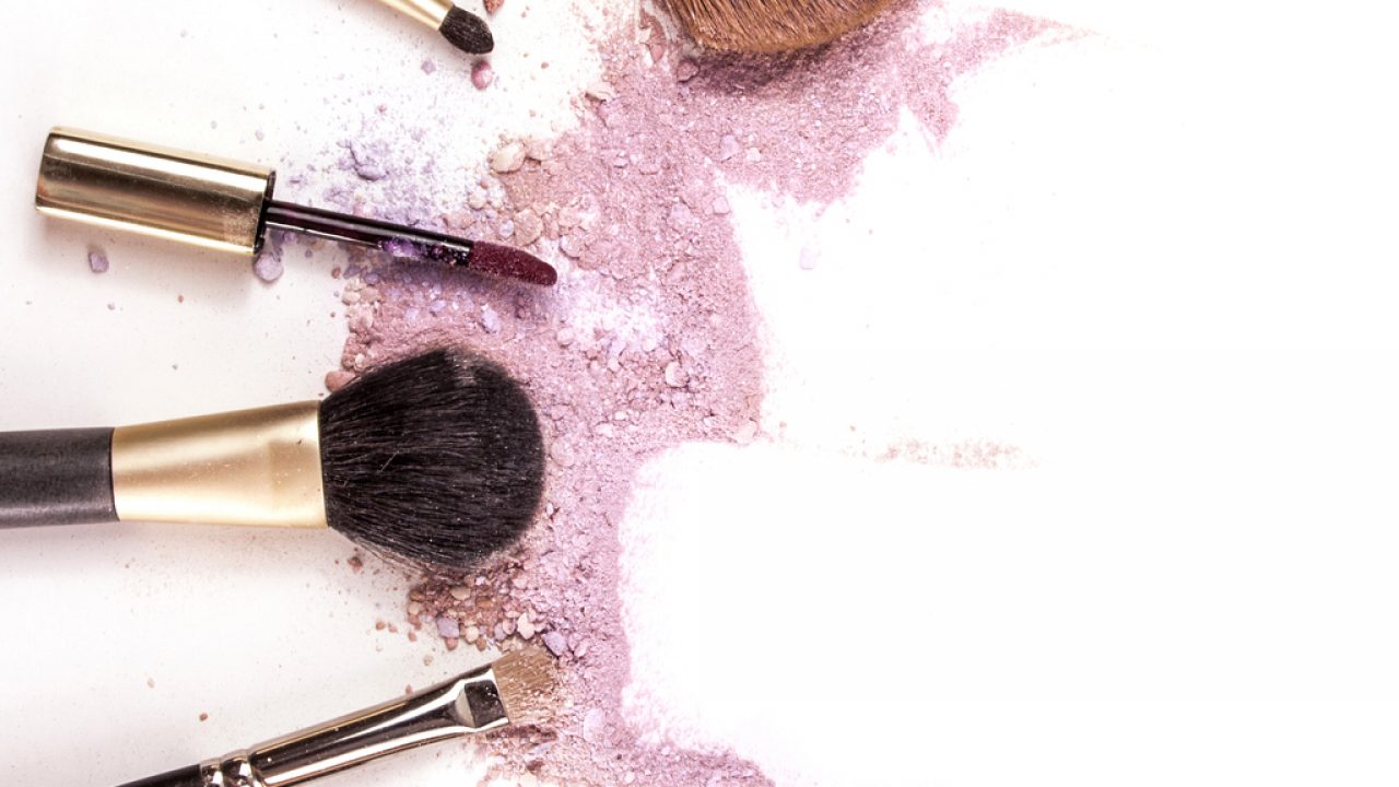 Natural vs synthetic brushes what's the difference