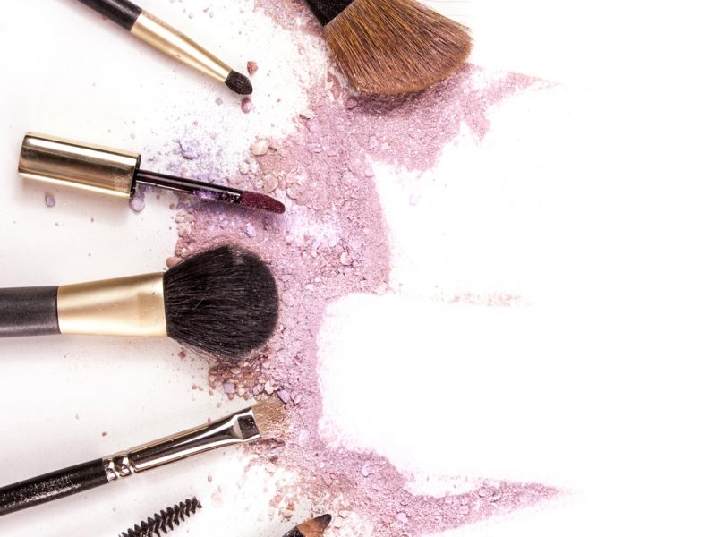 Natural vs synthetic brushes what's the difference